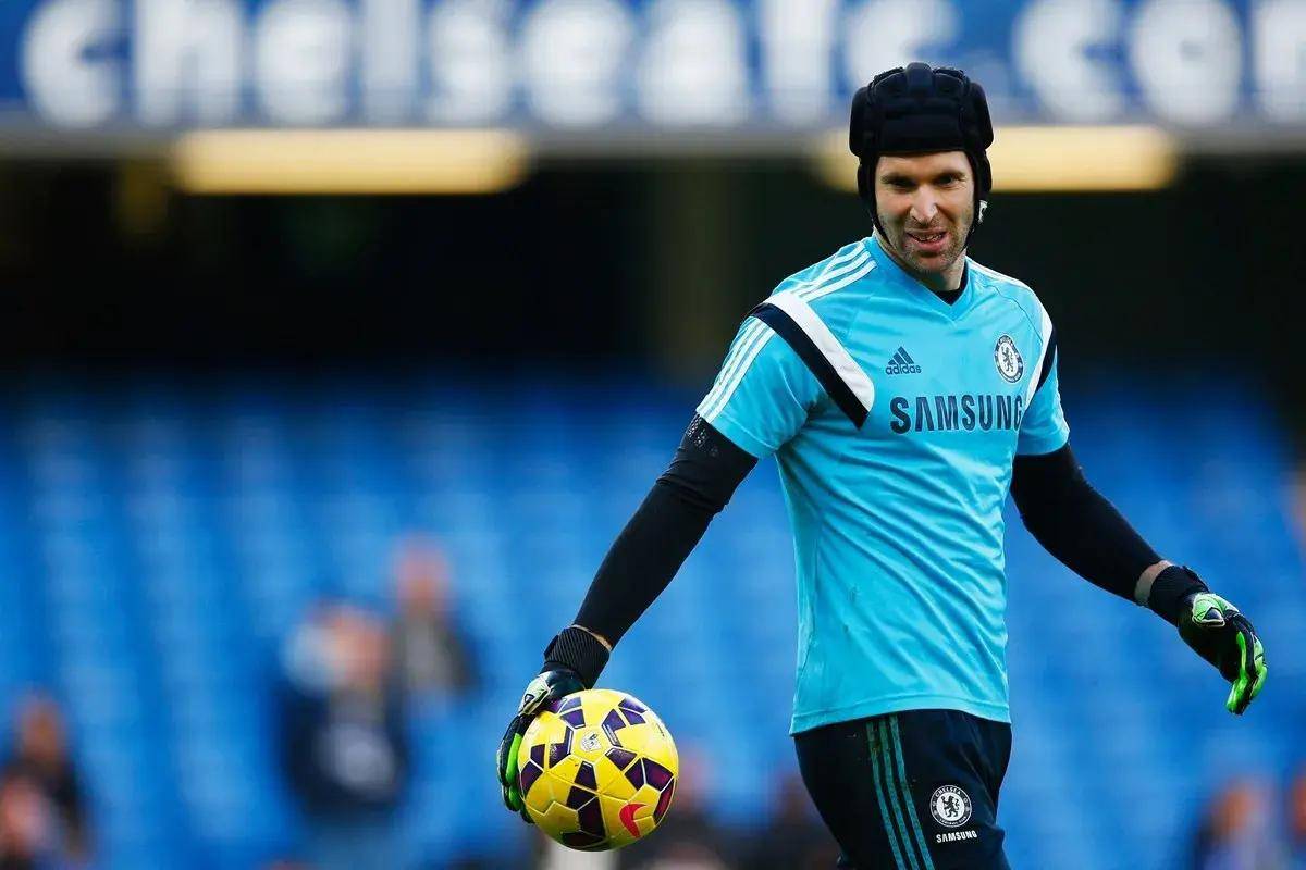 包含切赫宣布重返切尔西，为蓝军再战的词条