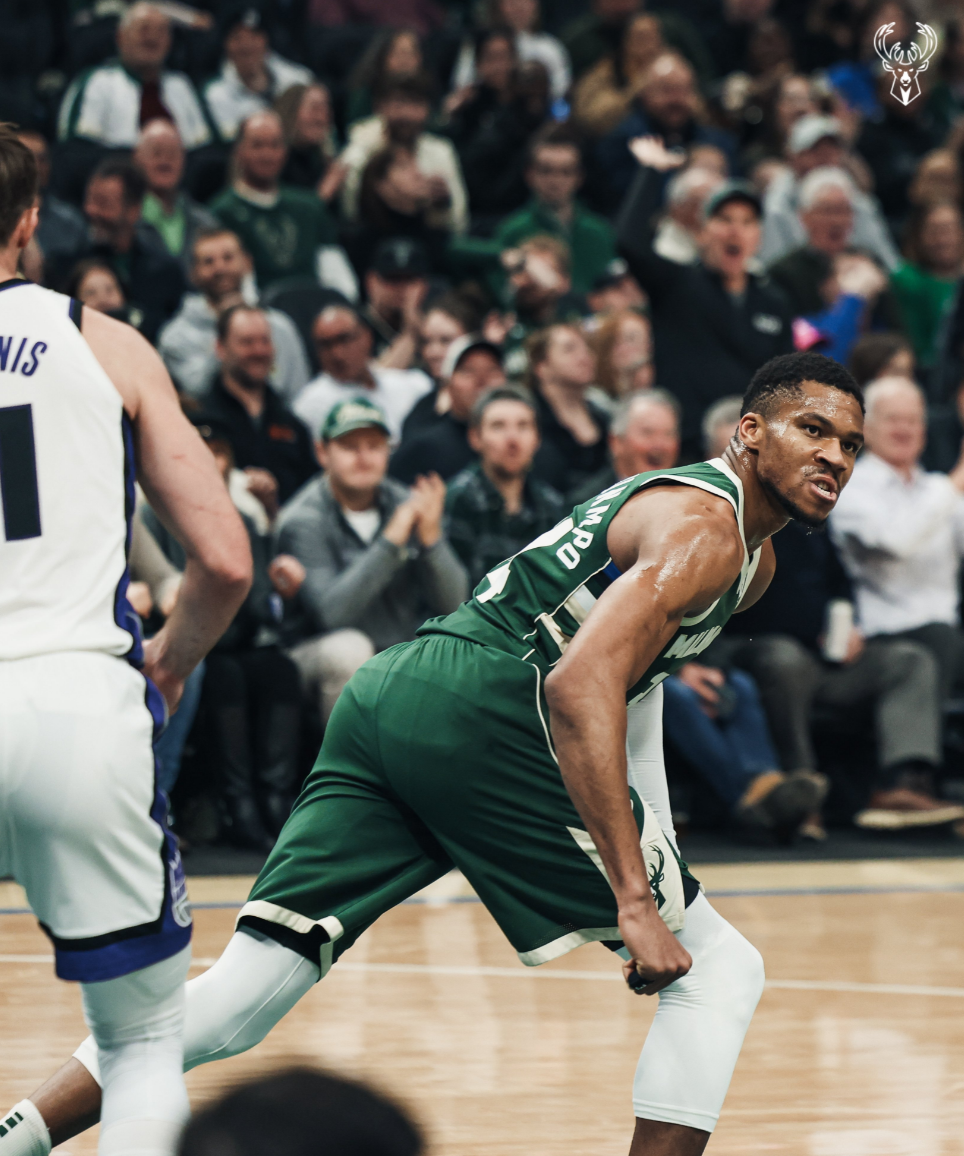 雄鹿大胜国王，字母哥砍下三双