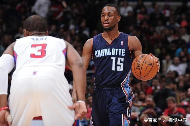 哥伦比亚篮球锦标赛季后赛，球队实力激烈对抗