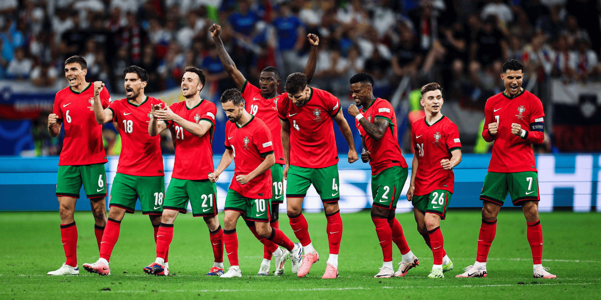 后卫助攻成功,国家队击败对手晋级欧洲杯 后卫助攻成功,国家队击败对手晋级欧洲杯