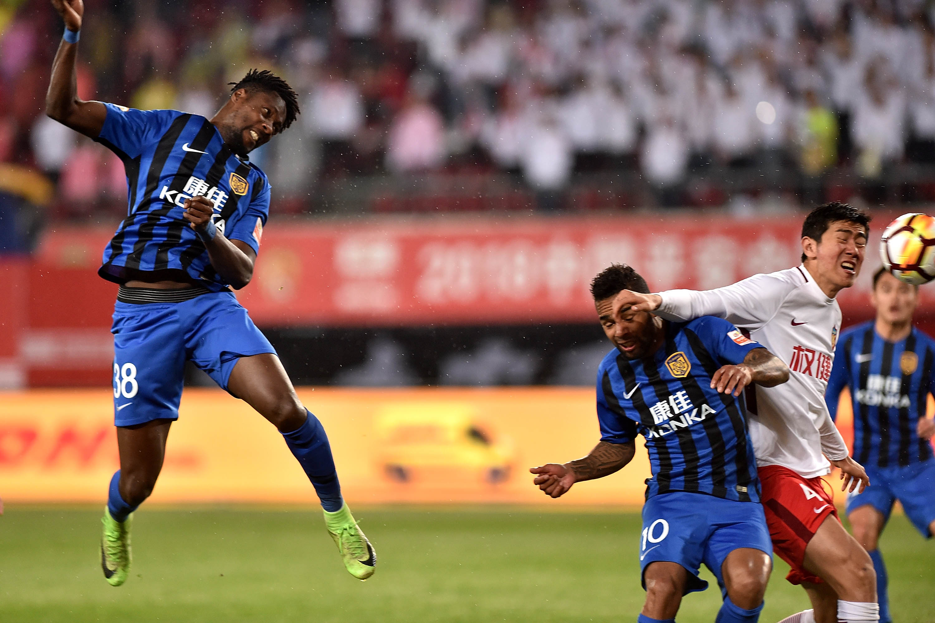 爱游戏入口-关于苏宁易购有望跻身中超前四，球队表现逐渐稳定的信息