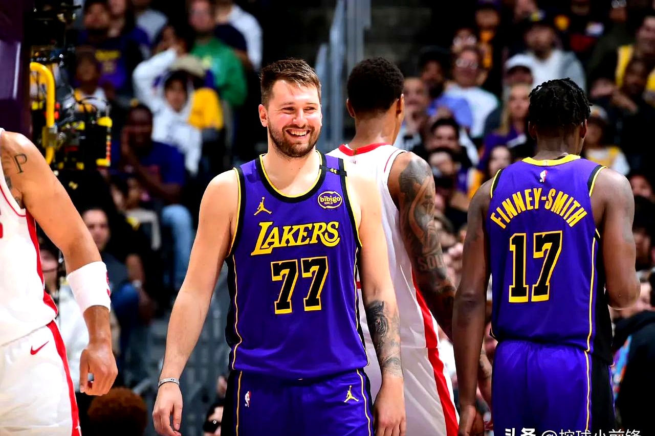 爱游戏官方入口-包含火箭力克凯尔特人，湖人不敌湖人的词条