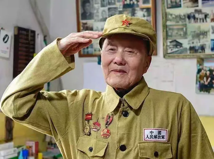 阿曼队展现出色发挥,迸发出团结奋斗的力量 阿曼队展现出色发挥,迸发出团结奋斗的力量