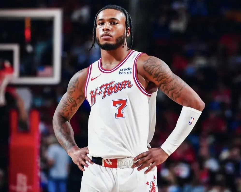 凯尔特人挽回连败，士气高昂